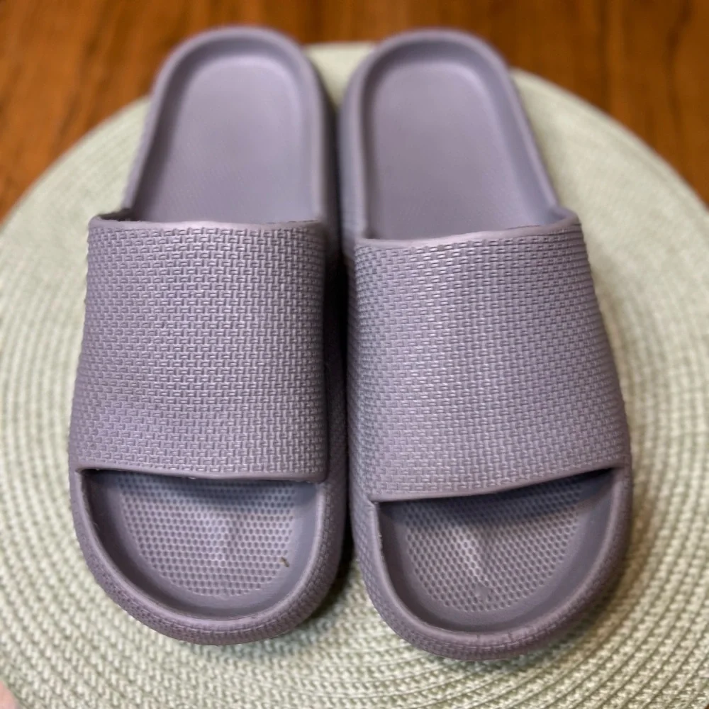 Women's Gray Slide Sandals - Picture 4 of 10